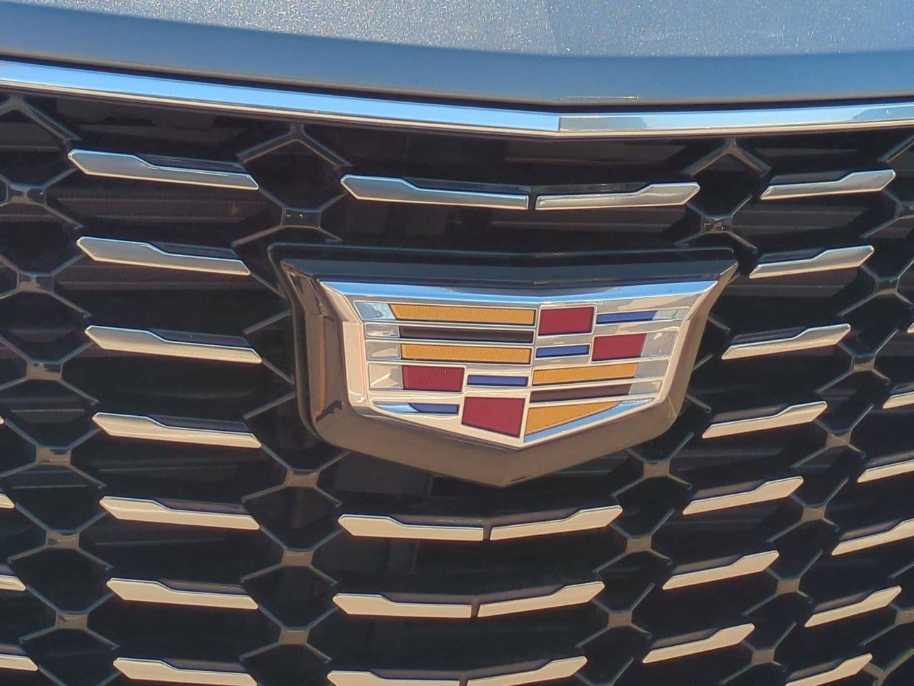 Thumbnail: 2023 Cadillac XT4 - 11