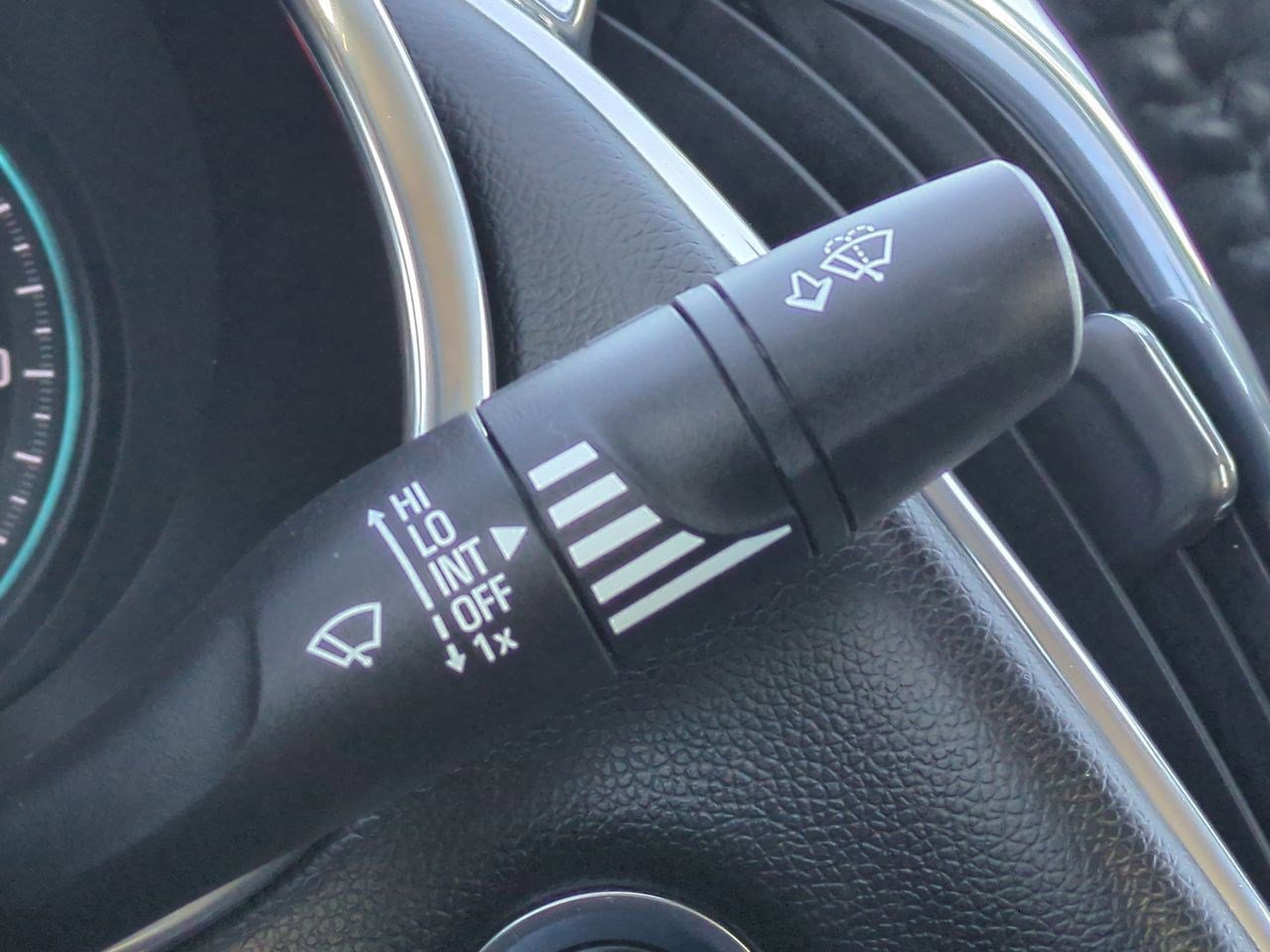 Thumbnail: 2018 Chevrolet Malibu - 26