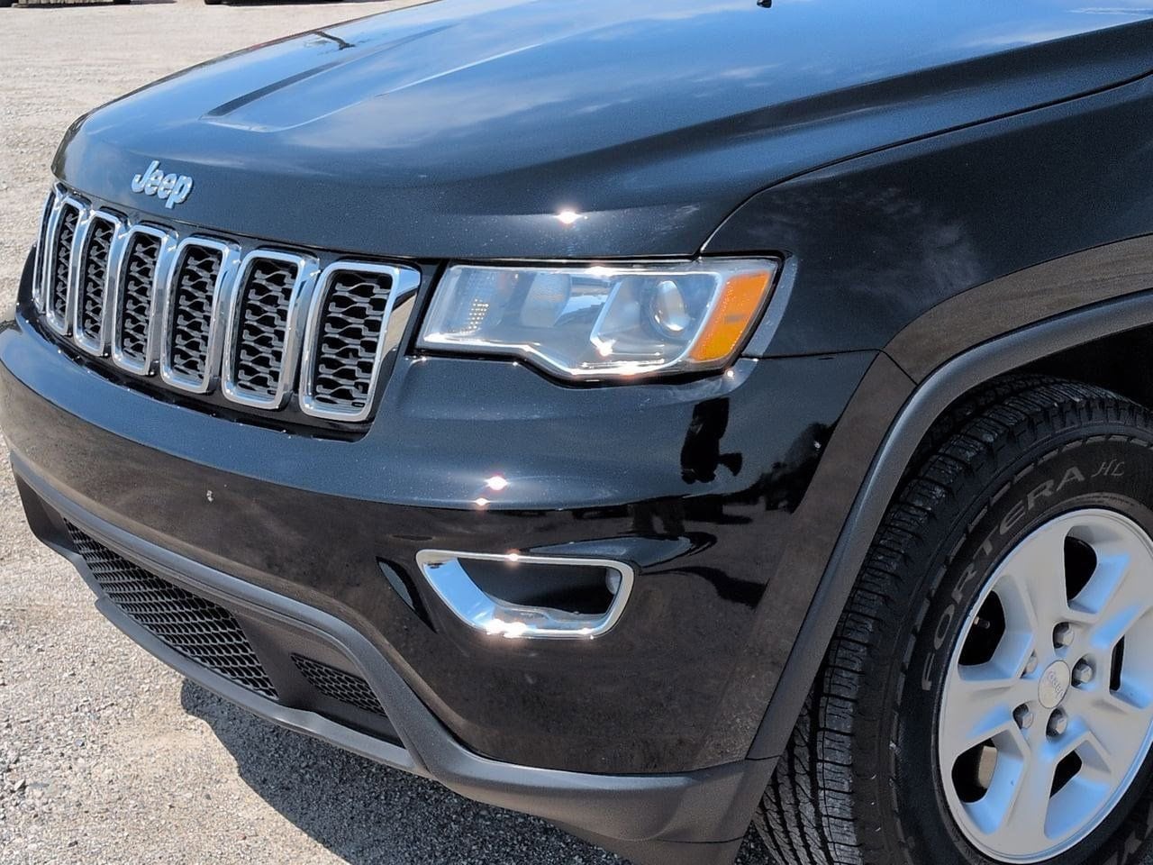Thumbnail: 2017 Jeep Grand Cherokee - 10