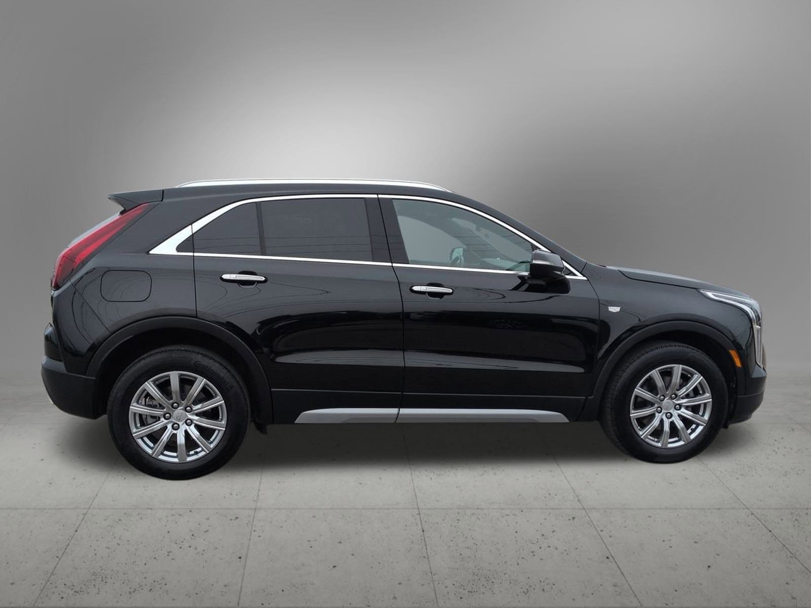 Thumbnail: 2023 Cadillac XT4 - 7