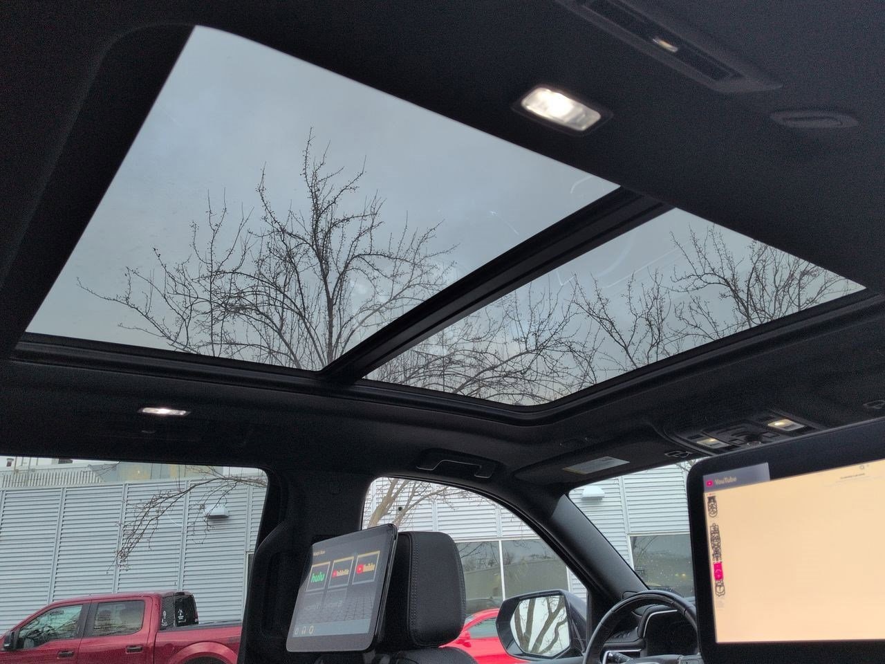 Thumbnail: 2023 GMC Yukon - 23