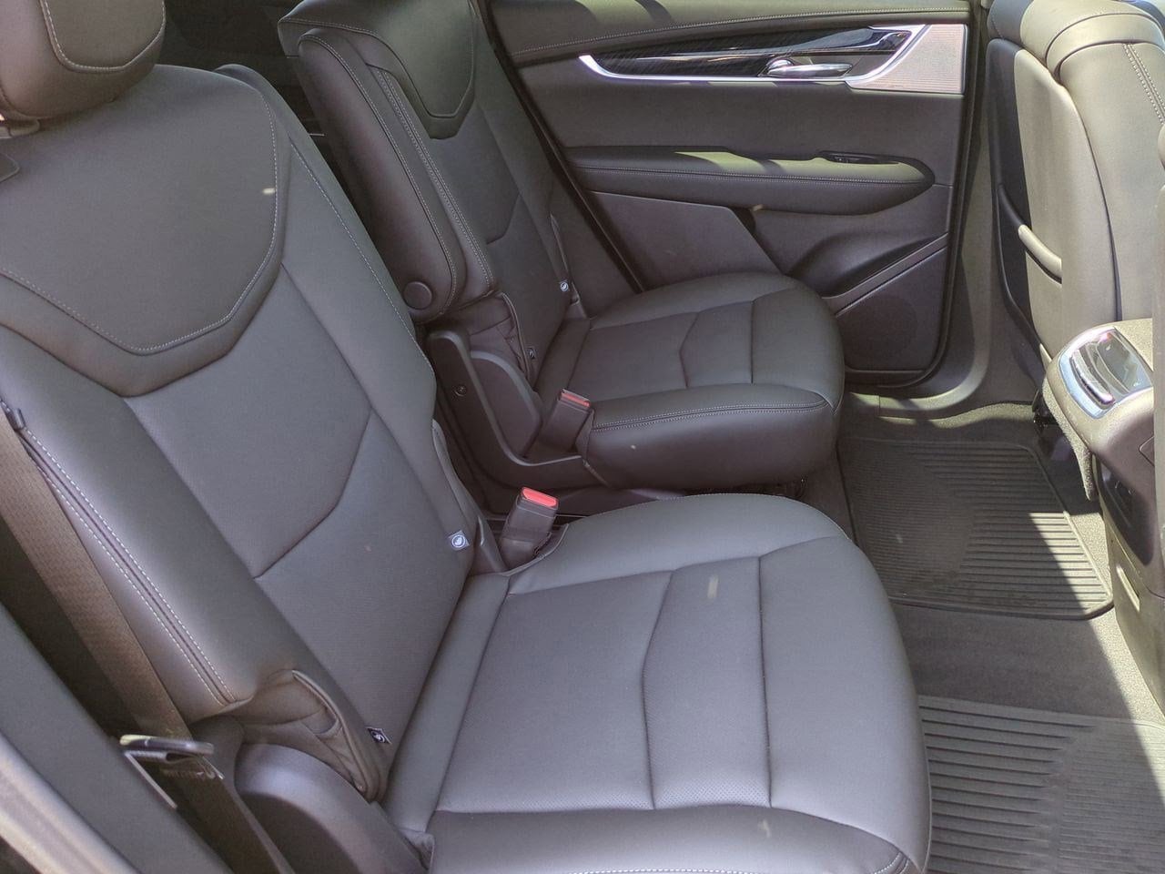 Thumbnail: 2020 Cadillac XT6 - 20