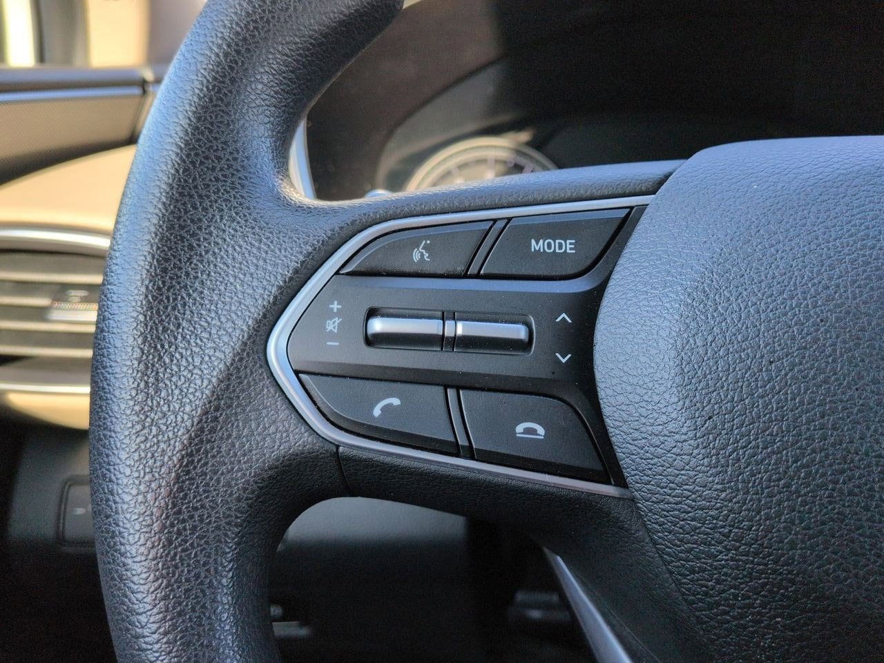 Thumbnail: 2022 Hyundai Santa Fe - 23