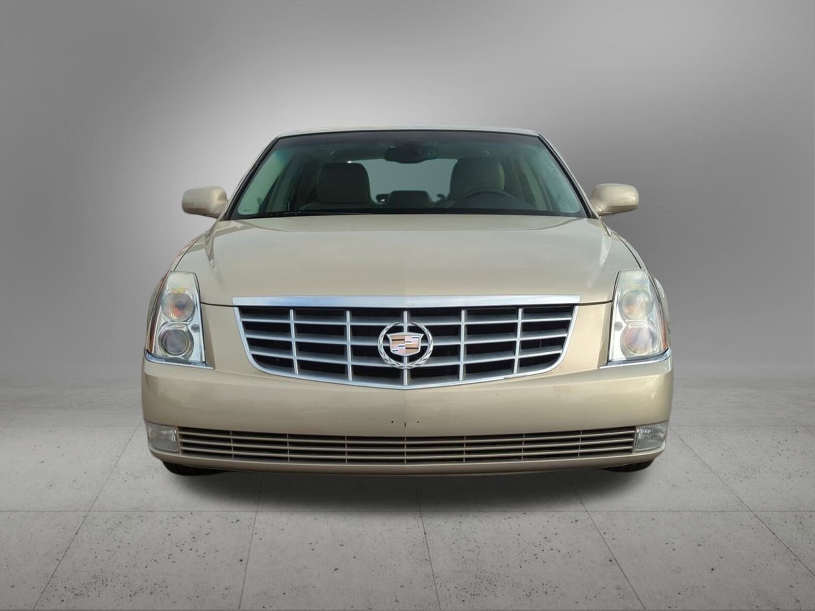 Thumbnail: 2009 Cadillac DTS - 9