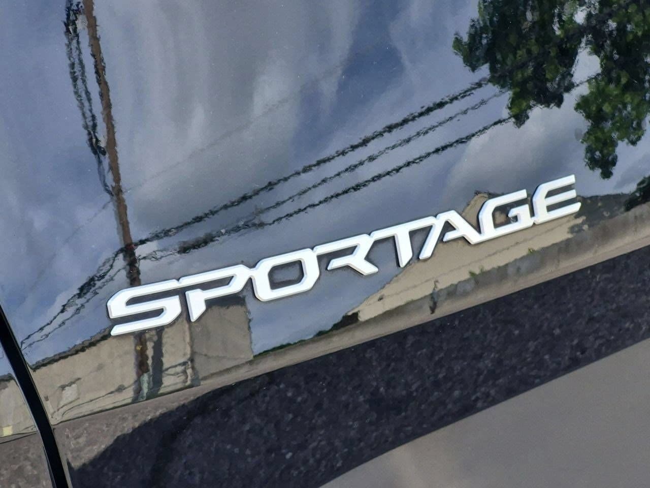 Thumbnail: 2023 Kia Sportage - 12