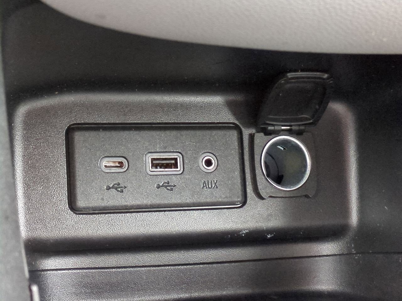 Thumbnail: 2021 Chevrolet Equinox - 29