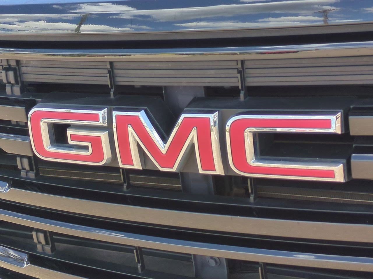 Thumbnail: 2022 GMC Acadia - 10