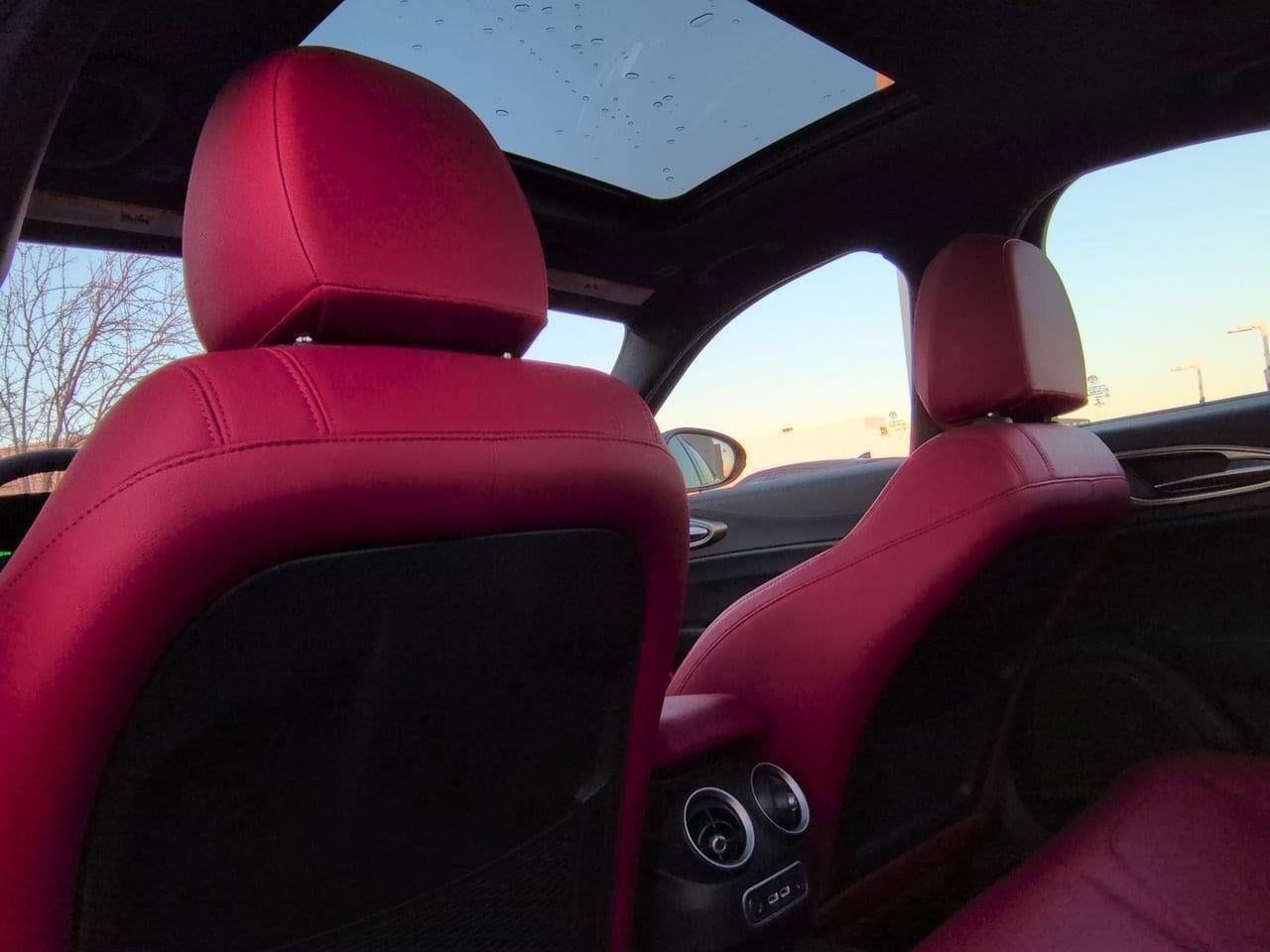 Thumbnail: 2024 Alfa Romeo Giulia - 17