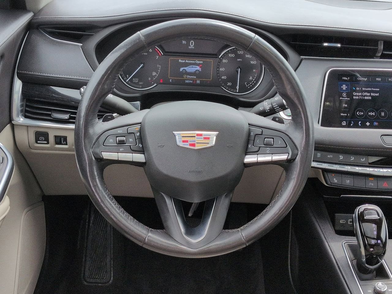 Thumbnail: 2023 Cadillac XT4 - 22