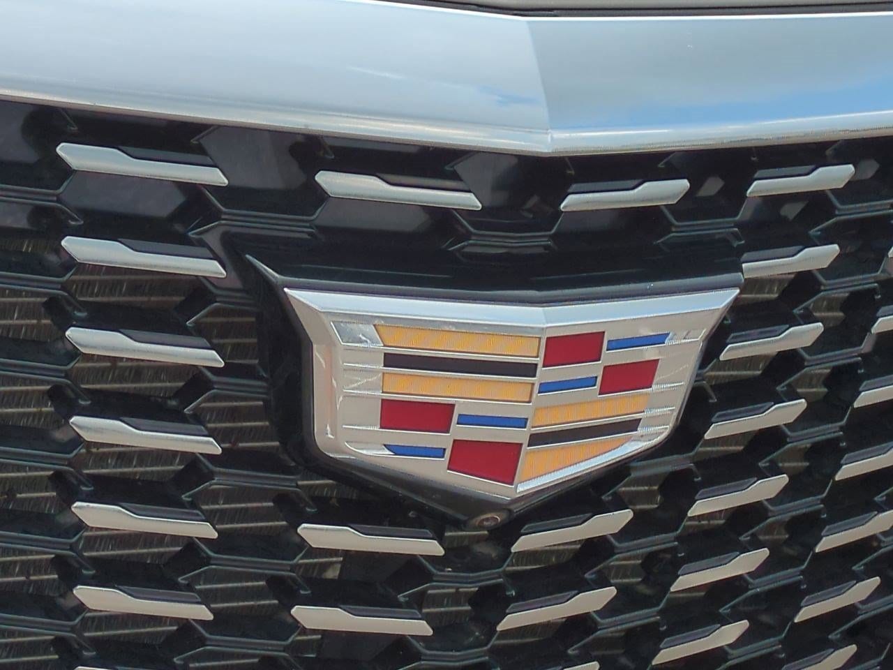 Thumbnail: 2023 Cadillac XT5 - 11