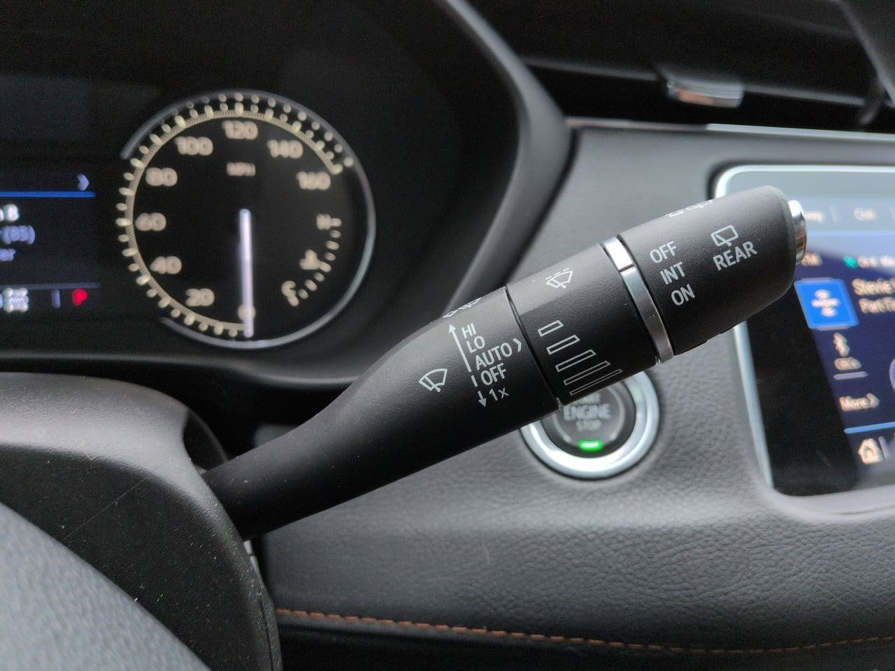 Thumbnail: 2020 Cadillac XT4 - 27