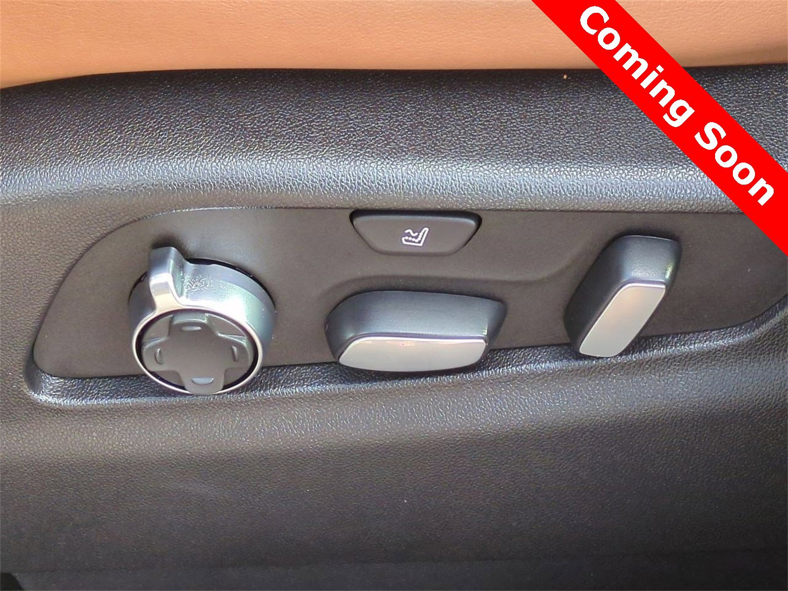 Thumbnail: 2023 Cadillac XT4 - 16