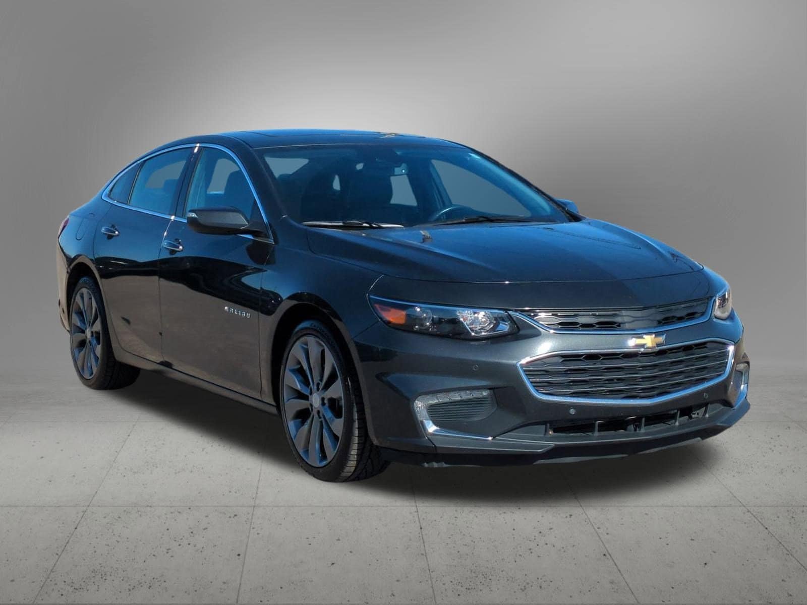 Thumbnail: 2018 Chevrolet Malibu - 8