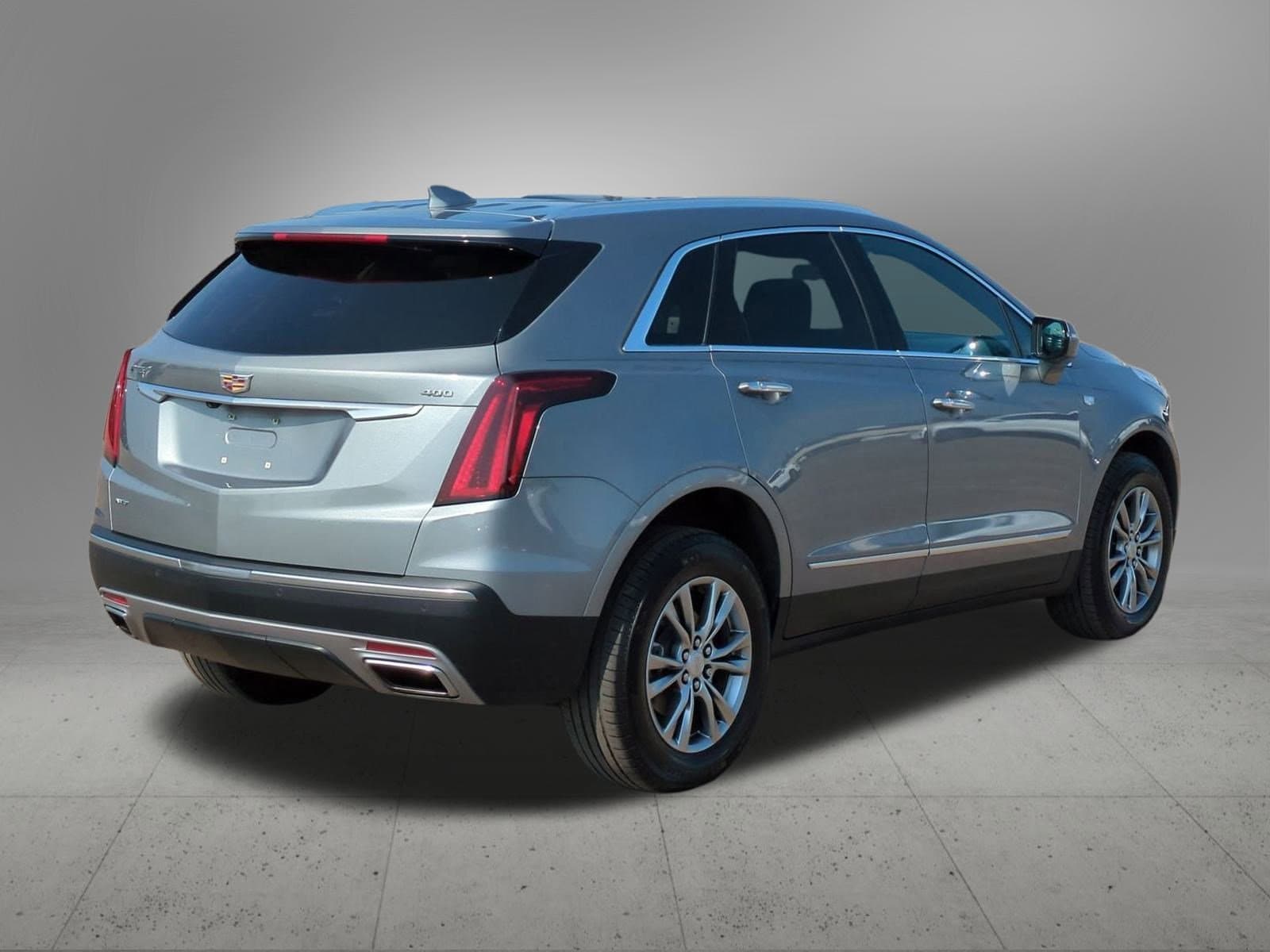 Thumbnail: 2023 Cadillac XT5 - 6