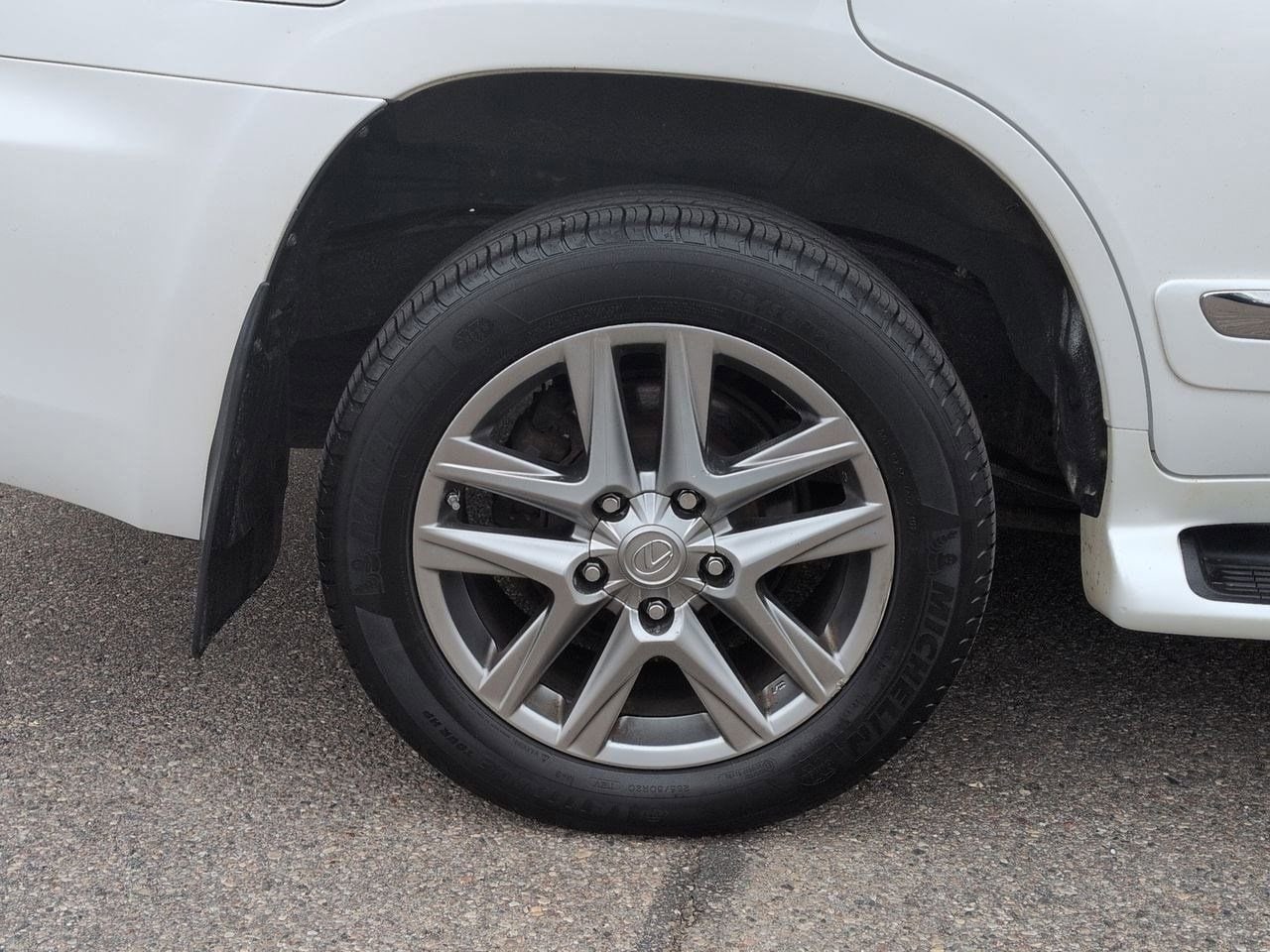 Thumbnail: 2013 Lexus LX - 13