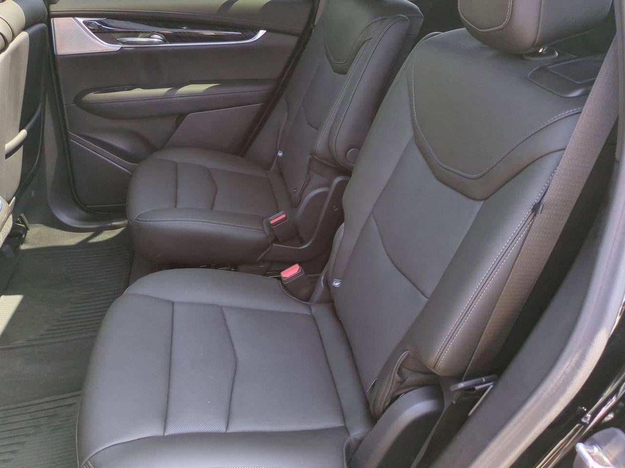Thumbnail: 2020 Cadillac XT6 - 19