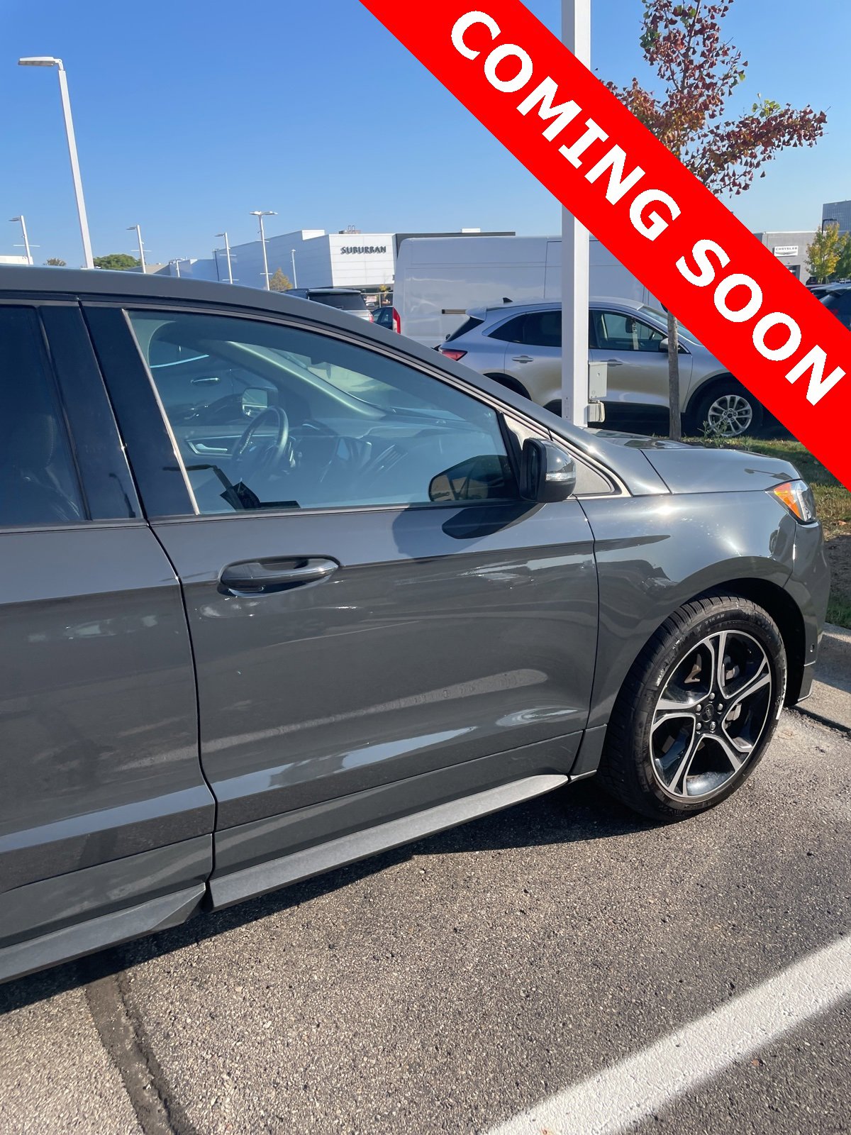 2021 Ford Edge ST photo 2