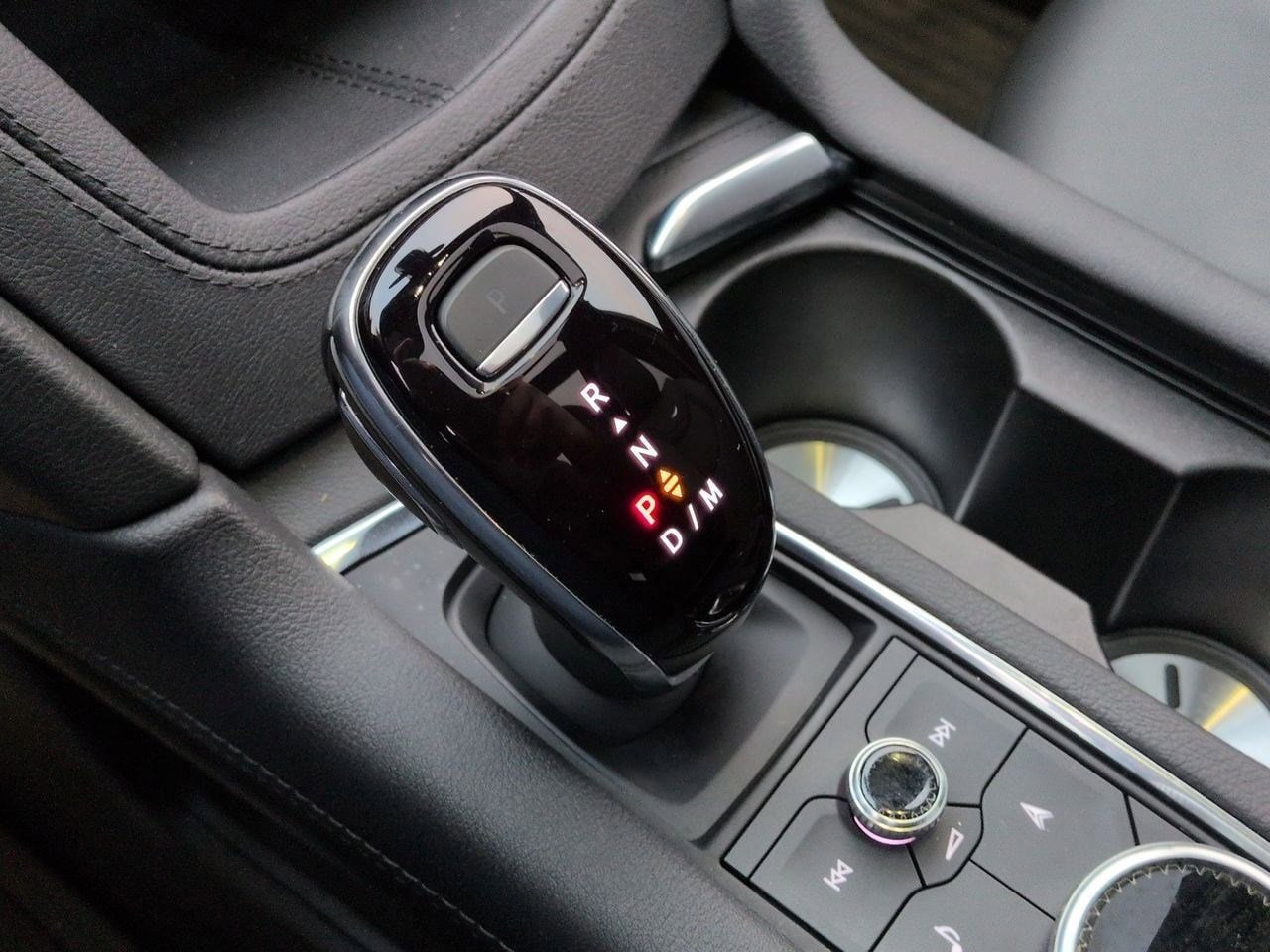 Thumbnail: 2025 Cadillac XT6 - 35