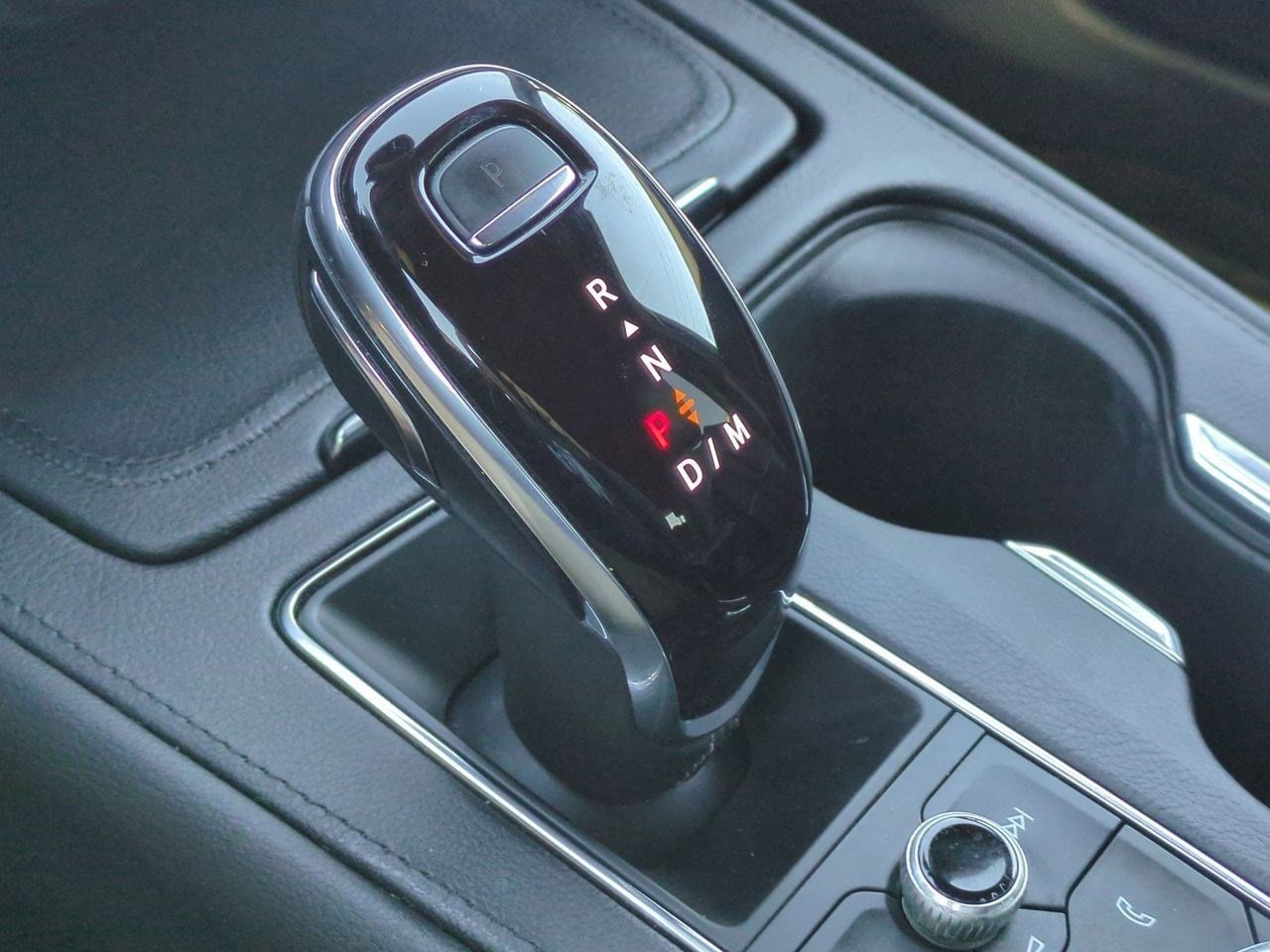 Thumbnail: 2023 Cadillac XT4 - 31