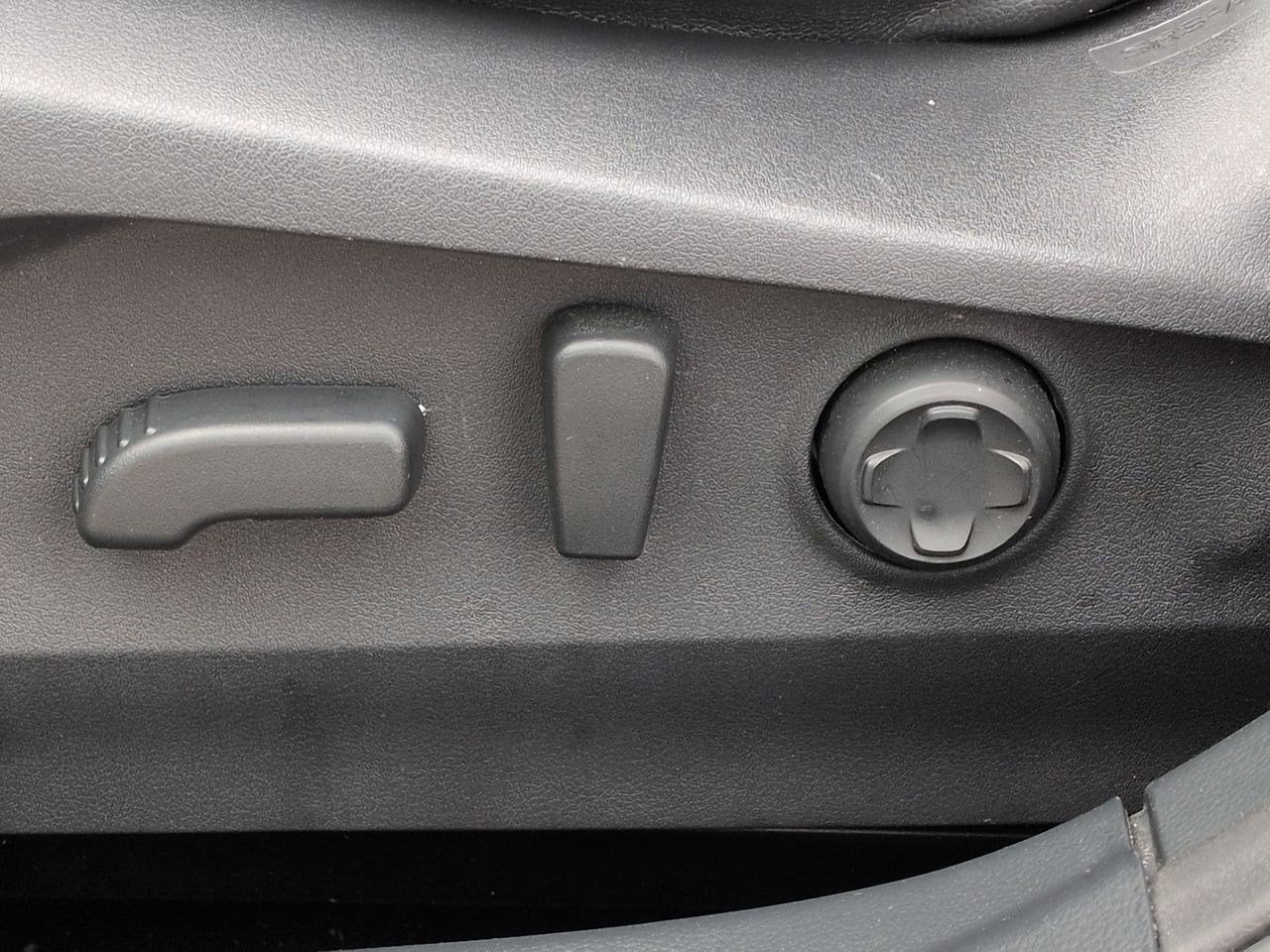 Thumbnail: 2023 Subaru Outback - 17