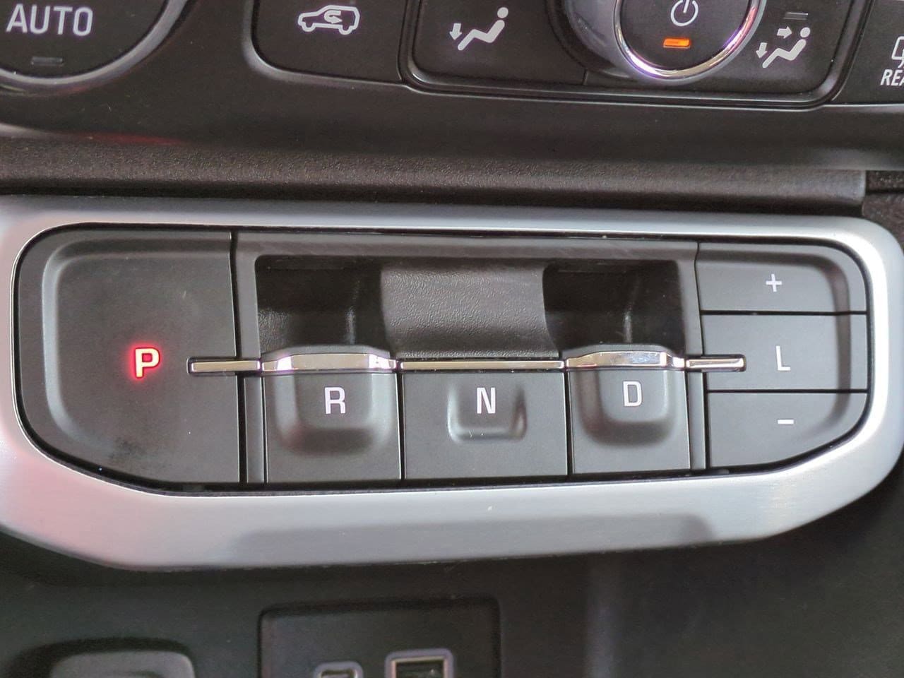 Thumbnail: 2022 GMC Acadia - 28