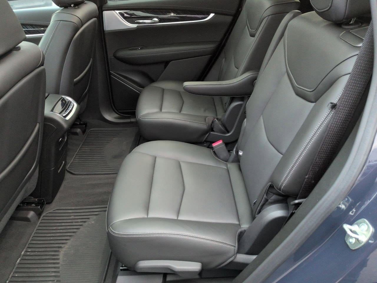 Thumbnail: 2025 Cadillac XT6 - 20