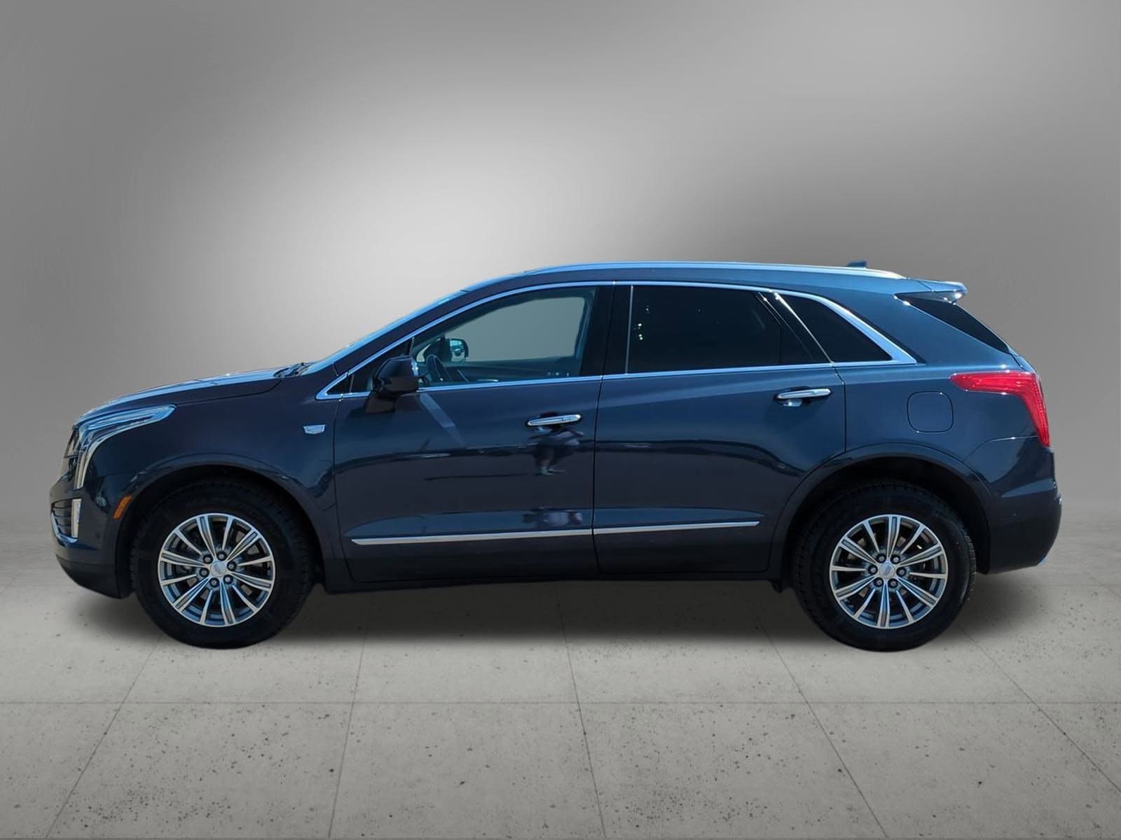 Thumbnail: 2019 Cadillac XT5 - 3
