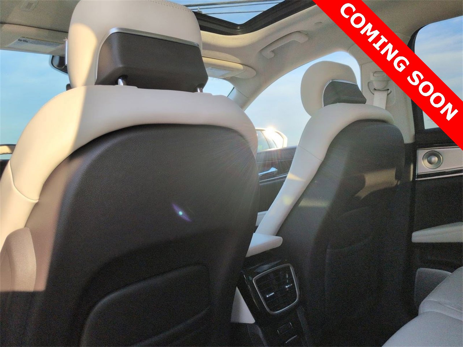 Thumbnail: 2023 Lincoln Nautilus - 18