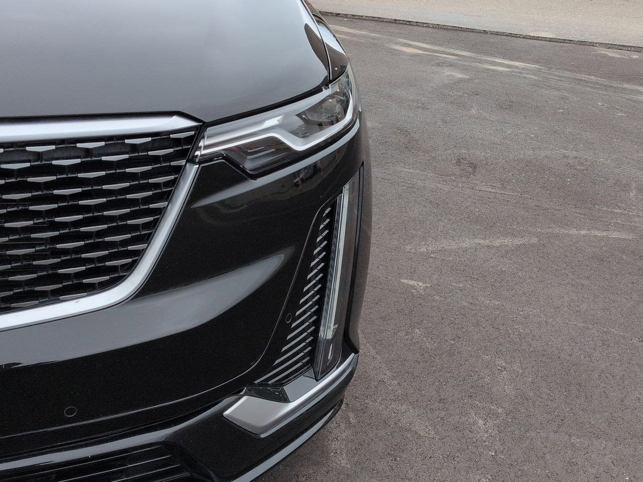 Thumbnail: 2024 Cadillac XT6 - 10