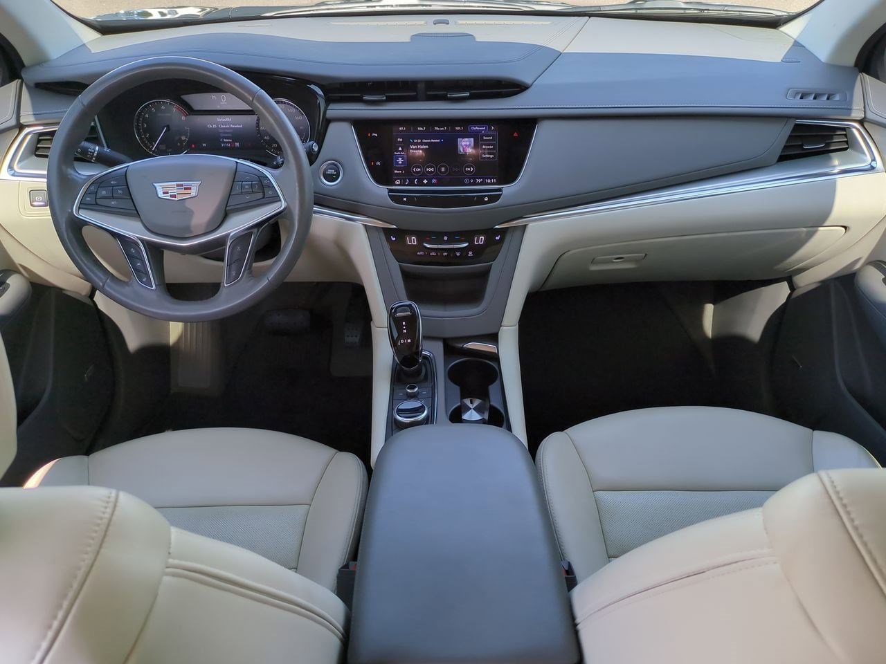 Thumbnail: 2022 Cadillac XT5 - 14