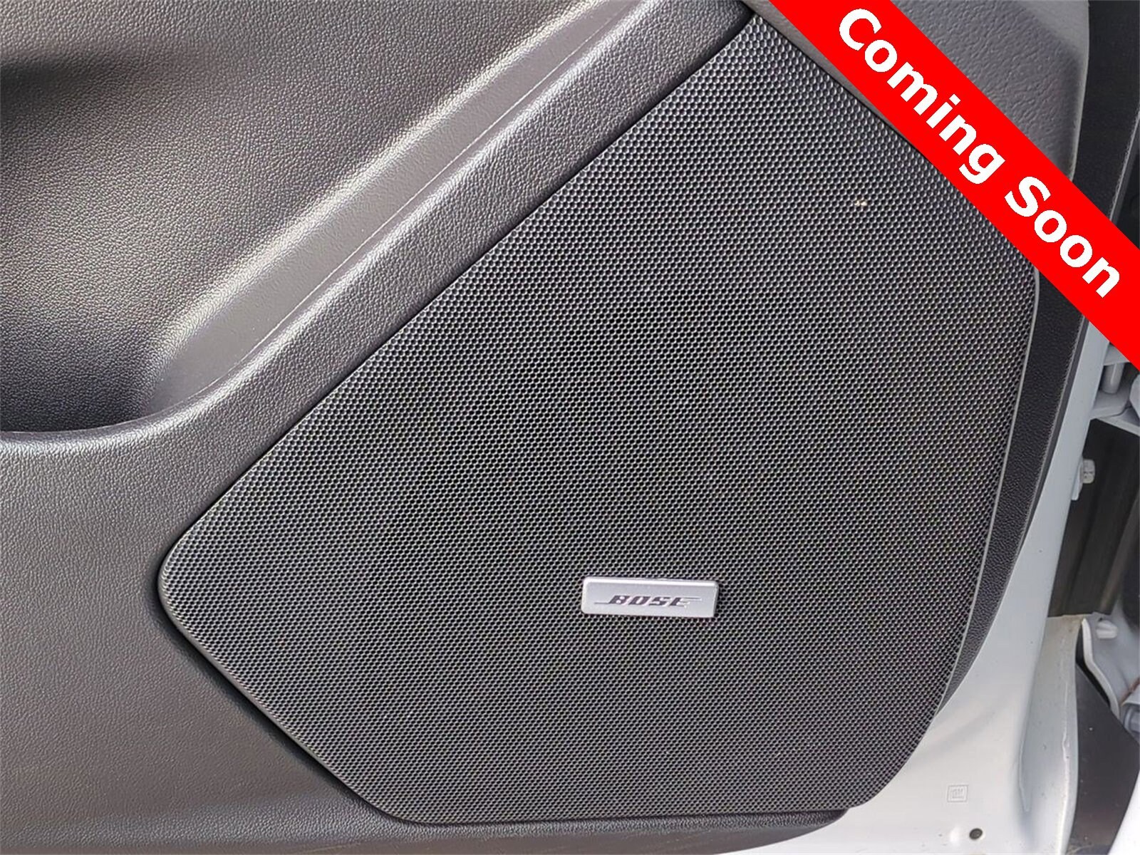 Thumbnail: 2024 Cadillac XT5 - 32