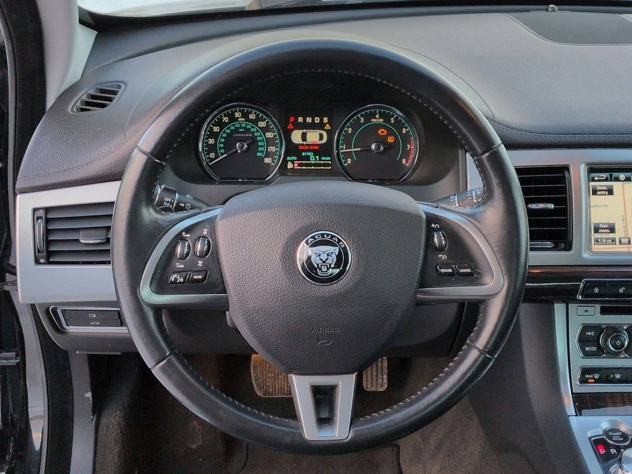 Thumbnail: 2014 Jaguar XF - 20