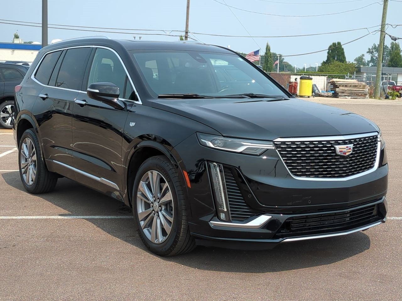 Thumbnail: 2023 Cadillac XT6 - 8