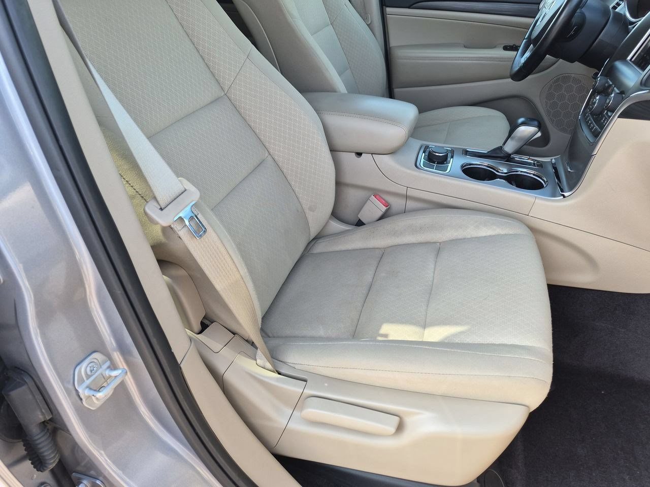 2019 Jeep Grand Cherokee Laredo E - Photo 21