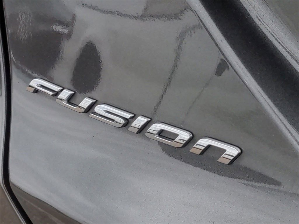 2016 Ford Fusion Titanium 11