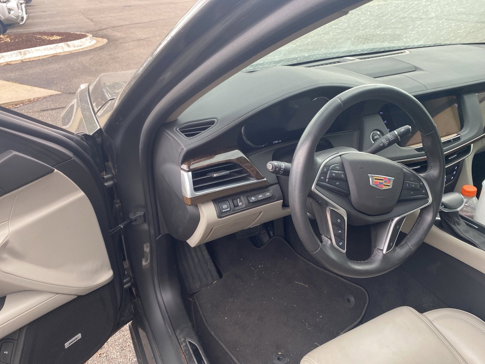Thumbnail: 2017 Cadillac CT6 - 10