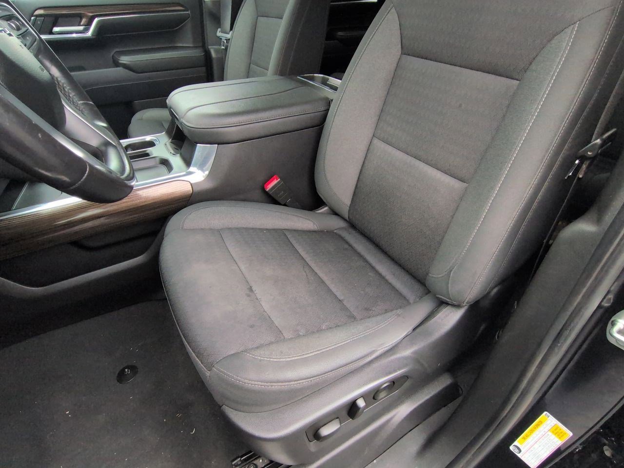 Thumbnail: 2023 Chevrolet Silverado 1500 - 16