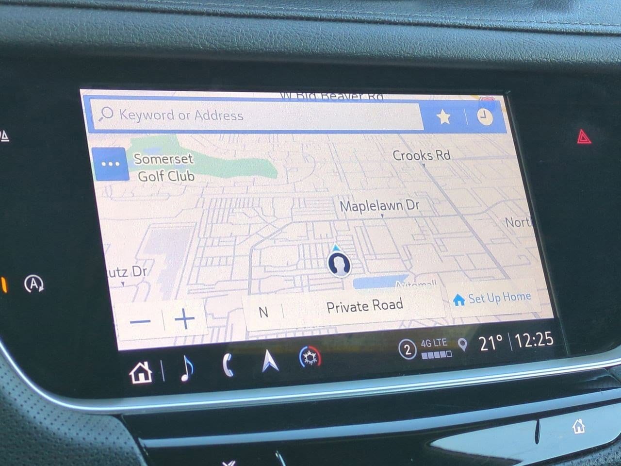 Thumbnail: 2023 Cadillac XT5 - 30