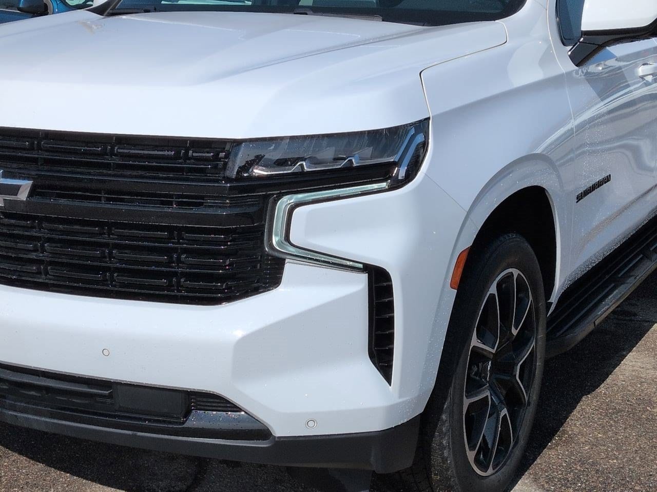 Thumbnail: 2023 Chevrolet Suburban - 10