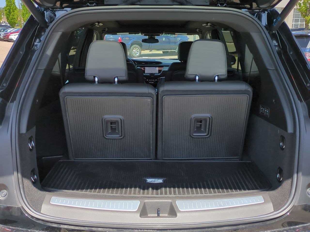 Thumbnail: 2020 Cadillac XT6 - 34