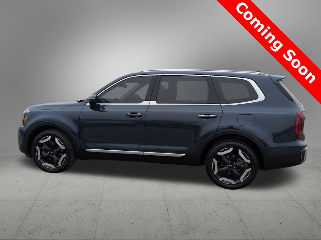 Used 2024 Kia Telluride S