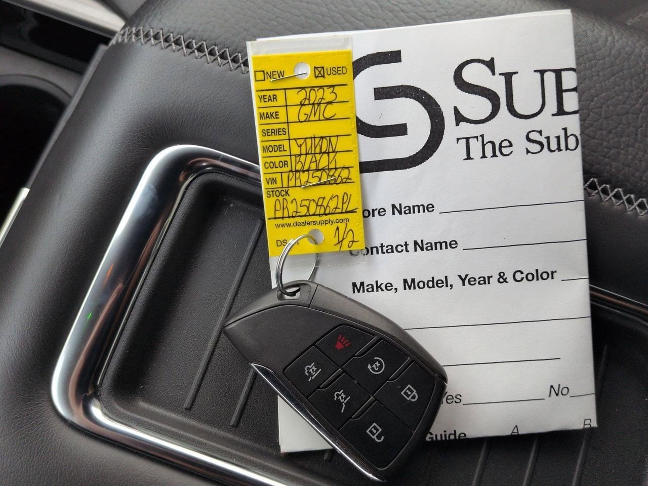 Thumbnail: 2023 GMC Yukon - 38