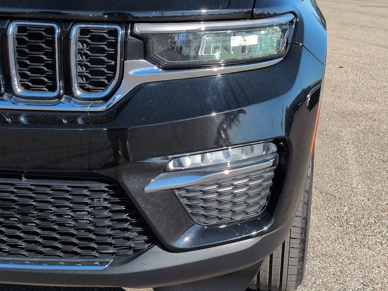 Thumbnail: 2022 Jeep Grand Cherokee - 10