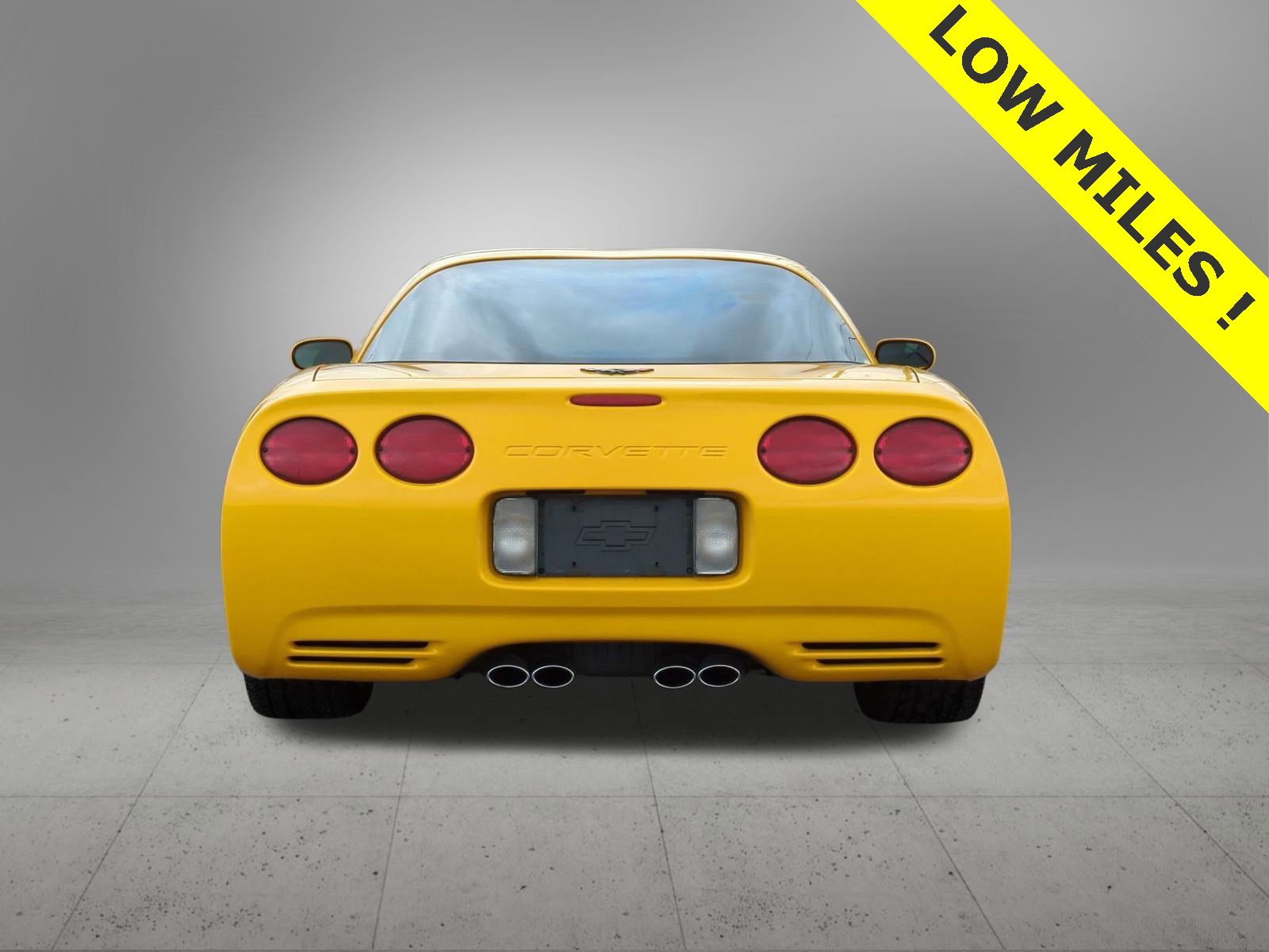 Thumbnail: 2004 Chevrolet Corvette - 5