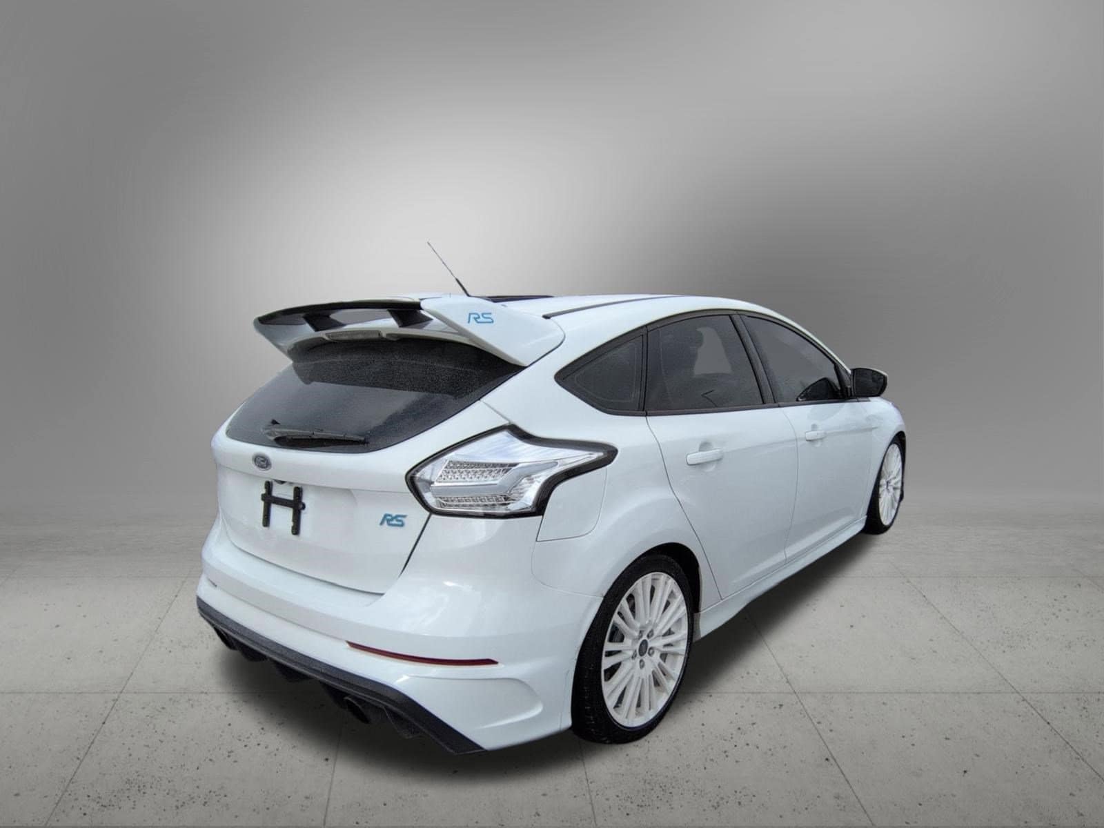 Thumbnail: 2017 Ford Focus - 6