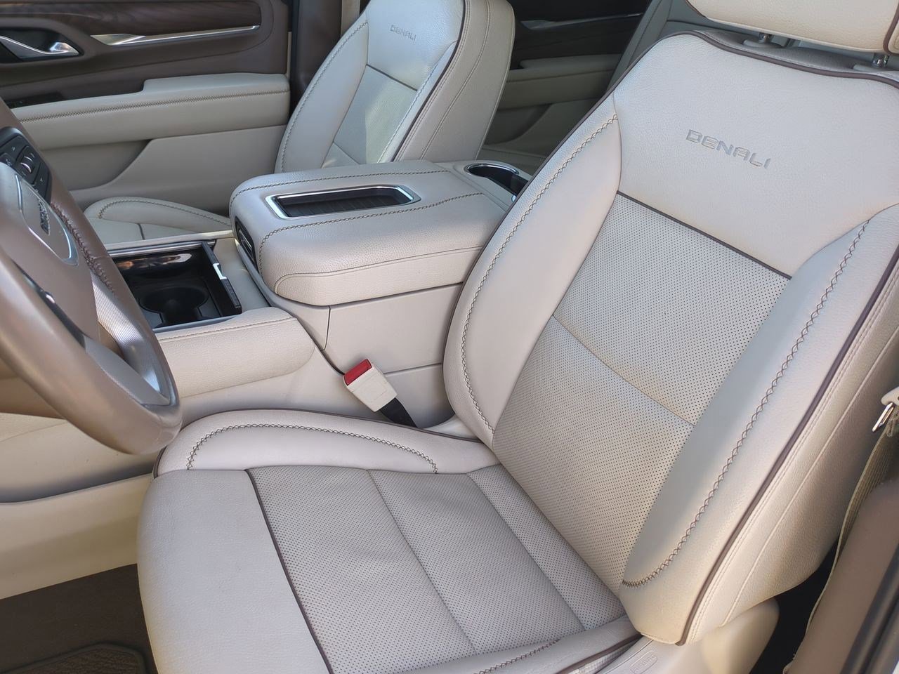 Thumbnail: 2021 GMC Yukon XL - 15