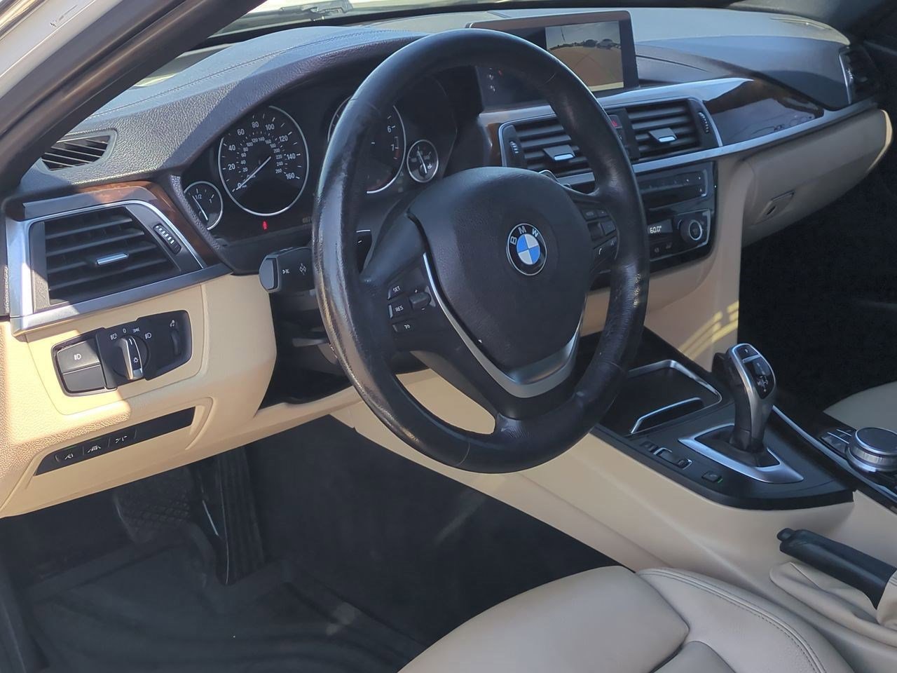 Thumbnail: 2018 BMW 3 Series - 2