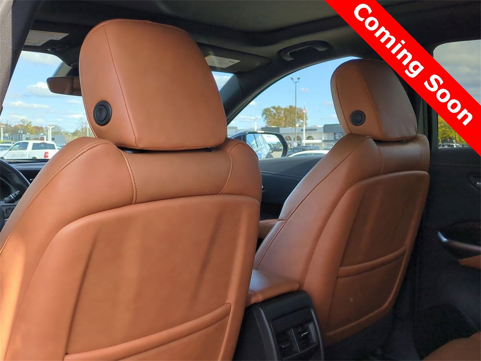 Thumbnail: 2023 Cadillac XT4 - 17