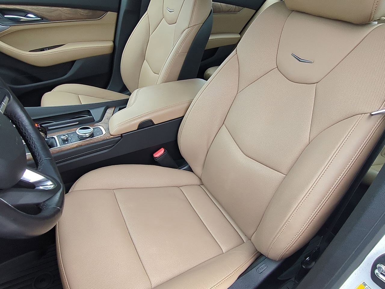 Thumbnail: 2023 Cadillac CT5 - 15