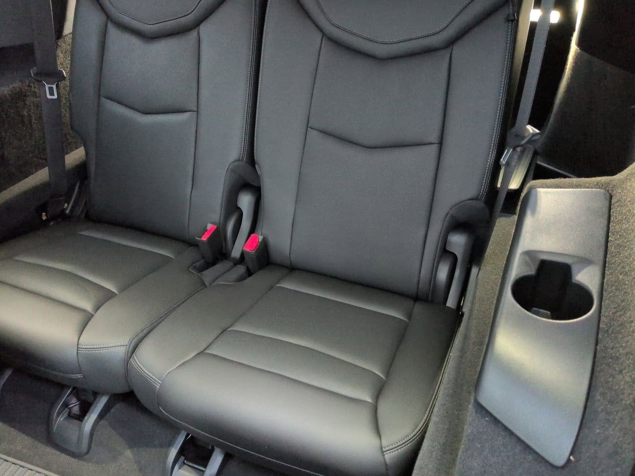 Thumbnail: 2025 Cadillac XT6 - 22